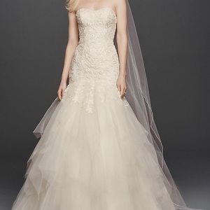 Oleg Cassini wedding dress